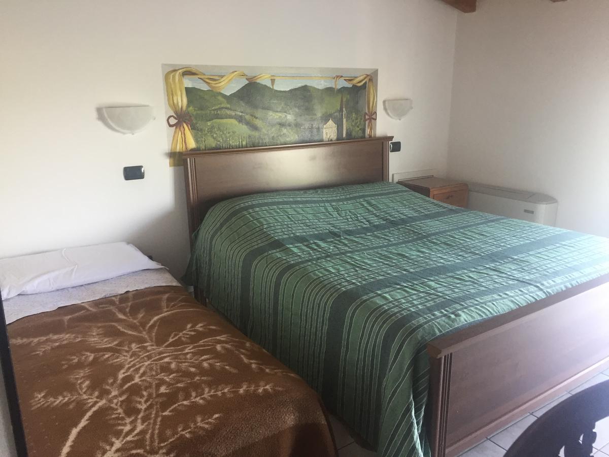 Agriturismo La Roccia Villa Vo Bagian luar foto